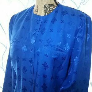 Vintage blazer. Cobalt blue. 100 % silk.